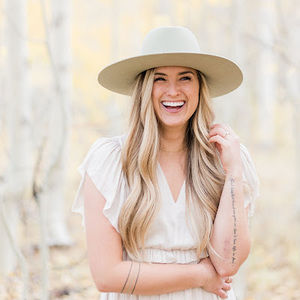 Meet your Posher, Lizzy